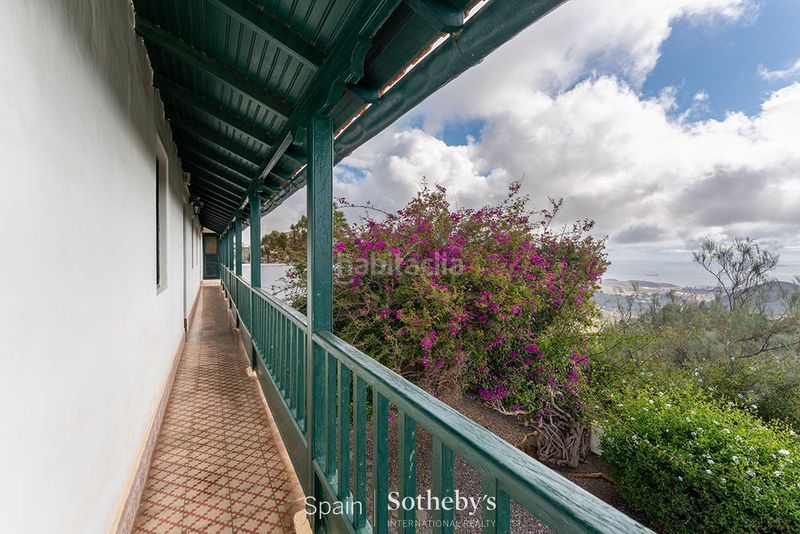 Foto e436bdb3-4dc1-462d-b448-35394aba4804. Terreno residencial en carretera de Telde a santa brígida gc 80 oportunidad de inversión y exclusiva privacidad en una finca de 80.000 m. en Telde