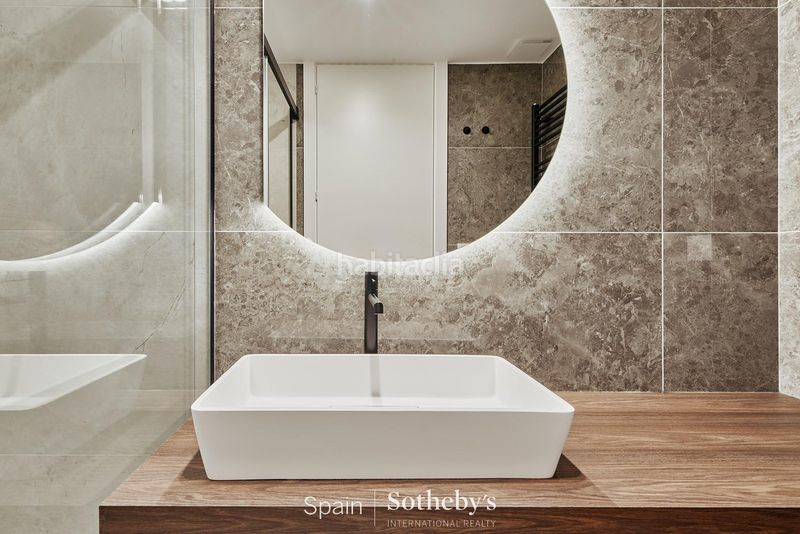 Foto a33d1a0e-bc48-4841-9f47-4b12238fb203. Apartament a Gaztambide Madrid