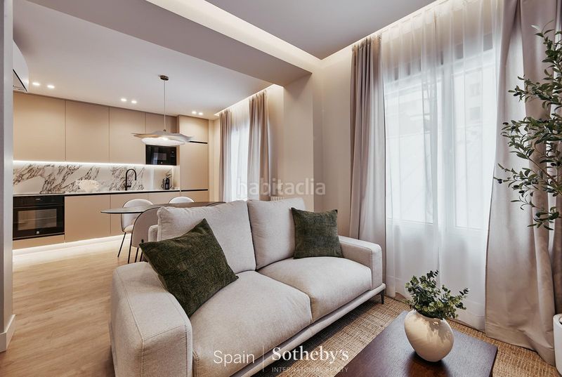 Foto cc6a7313-a3c2-4242-abcf-52d55df9bd24. Apartament a Gaztambide Madrid