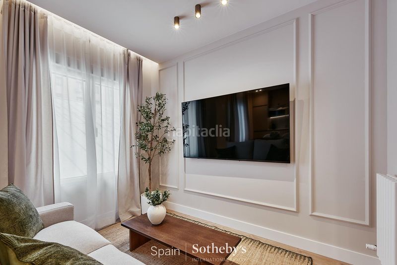 Foto ccdfdc25-f2a0-40d8-ba54-1d8fe7edead3. Apartament a Gaztambide Madrid
