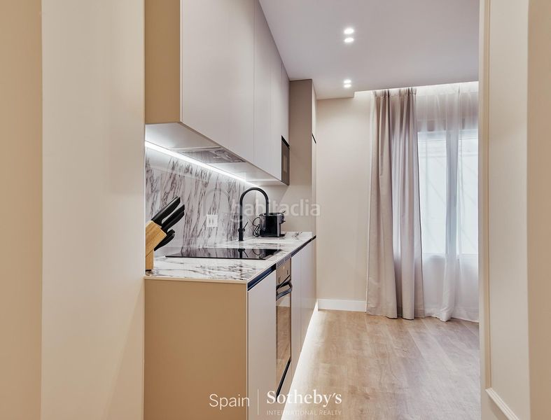 Foto dcaddc7f-fdfc-4f19-9603-4a6b039df076. Apartament a Gaztambide Madrid