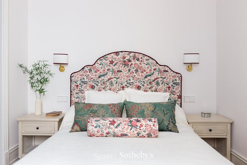 Foto 1e0b2f7f-a193-4669-aac2-97dc0b7ce613. Apartament amb calefacció aparcament a Almagro Madrid