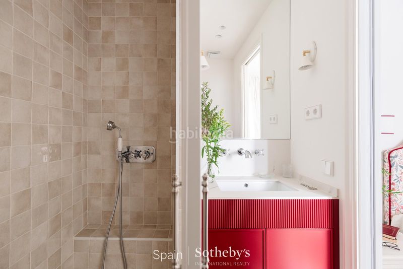 Foto 43ec9abb-ee05-44d9-9409-8871fae97f32. Apartament amb calefacció aparcament a Almagro Madrid