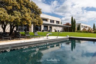 Location Maison  Paseo de los lagos. Magnífica villa de lujo en la finca en alquiler