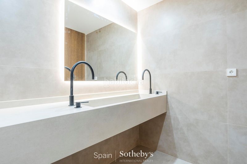 Foto 708d5035-5141-499c-b625-0cbfd9c5a8af. Apartament amb calefacció a Almagro Madrid