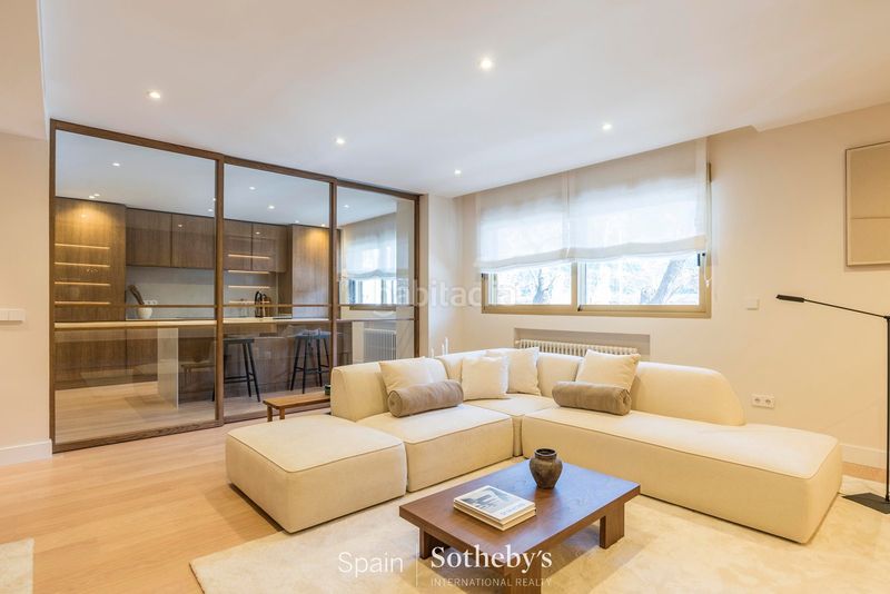 Foto fb8b74a8-e148-4602-bc14-142337e94461. Apartament amb calefacció a Almagro Madrid