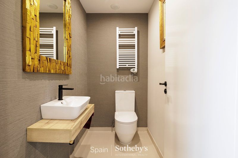 Foto d7a492e6-af57-4859-a27e-1caabb2bbac8. Casa aparellada amb aparcament piscina a Monte Porreiro Pontevedra