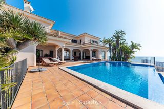 Casa  Urbanizaci�n faro mediterr�neo. Villa con vistas al mar en cullera