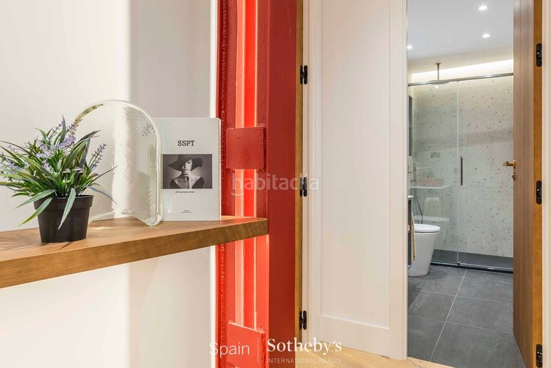 Foto 341b928c-ad6a-468f-8b79-c845f38ec3a9. Apartament a Cortes-Huertas Madrid