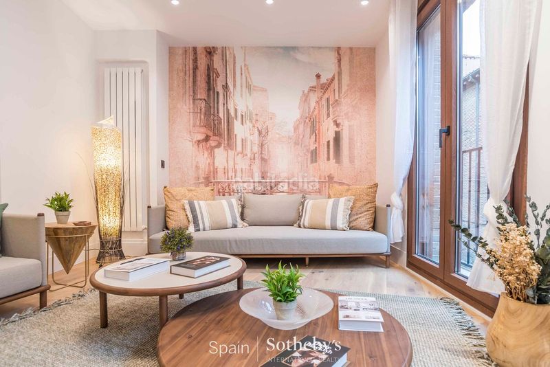 Foto 9f5ad560-494b-46c2-9269-f40a0a151a0e. Apartament a Cortes-Huertas Madrid