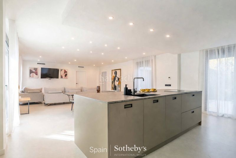 Foto 137392e9-d3e8-4f5b-8167-94106e6ba4ff. Casa amb calefacció aparcament a Somosaguas Pozuelo de Alarcón