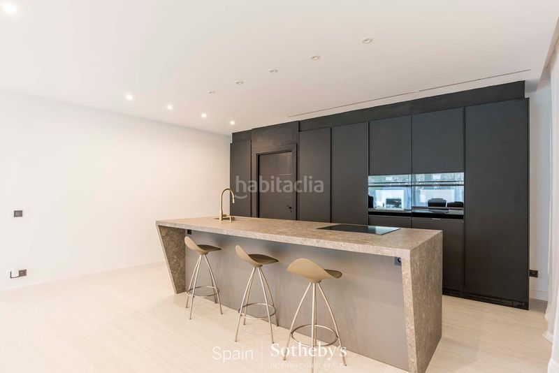 Foto 47069a6a-b902-48fd-9c11-bb66719b7d49. Casa amb calefacció aparcament a Somosaguas Pozuelo de Alarcón