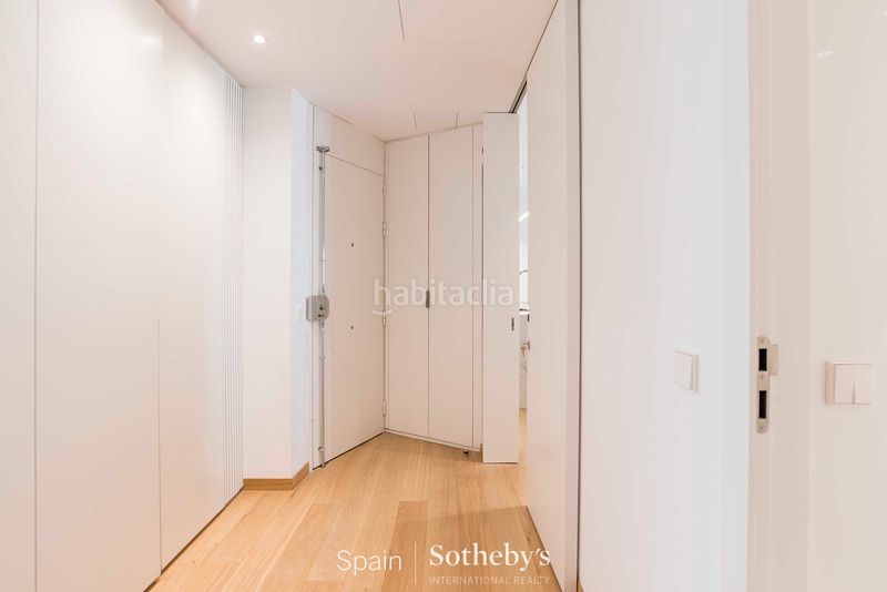 Foto 5b22ecf1-b354-4d8a-b792-4b1ebf3ee304. Apartament amb calefacció aparcament a Castellana Madrid