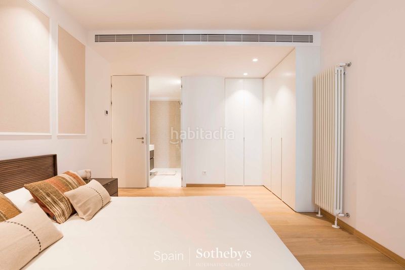 Foto f255e150-dacc-48e5-affe-bde7668a14b2. Apartament amb calefacció aparcament a Castellana Madrid