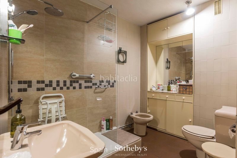 Foto 2a0bf8f6-3696-441b-845f-9f3a4f4e5722. Apartament amb calefacció aparcament a Nueva España Madrid