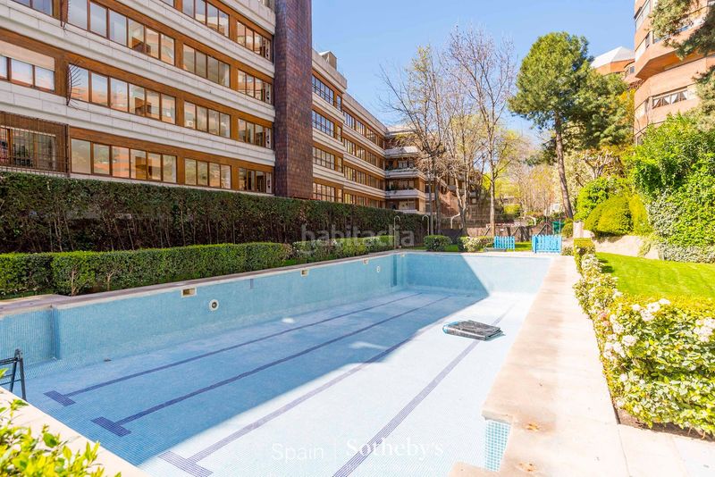 Foto c3b8132c-fc81-48ae-9046-c57ed0f80215. Apartament amb calefacció aparcament a Nueva España Madrid