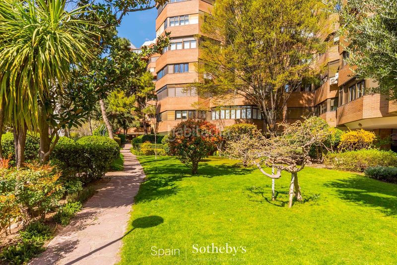 Foto fae0f566-87ef-4825-8342-9e88f23d7fb2. Apartament amb calefacció aparcament a Nueva España Madrid