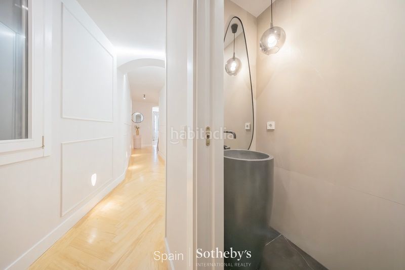 Foto 5d10168c-d1b0-4d7f-b270-d81bf0a6f519. Apartamento piso de 3 habitaciones en alfonso xii en Madrid