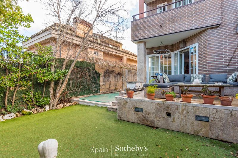 Foto 25d2c469-18c1-42f3-8dc8-5a780fb6207e. Casa pareada chalet adosado en pioveraconde orgaz en Madrid