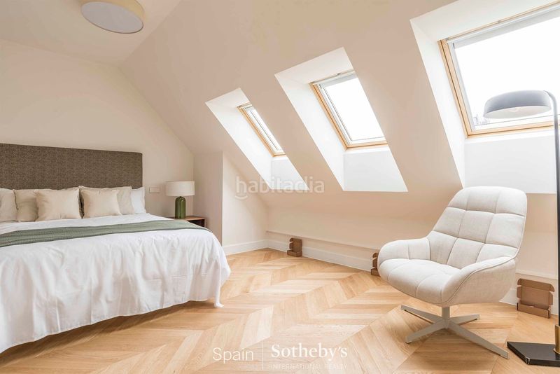 Foto 6d7b1e7d-a6eb-43d7-a9ba-3372f615e499. Apartament amb calefacció aparcament a Recoletos Madrid