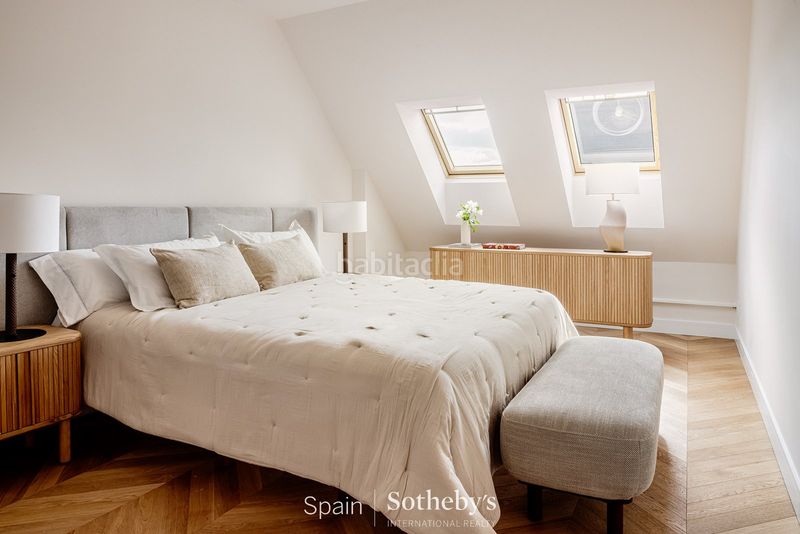 Foto 95706f9e-951c-4da7-9c62-3cd78bd8107e. Apartament amb calefacció aparcament a Recoletos Madrid