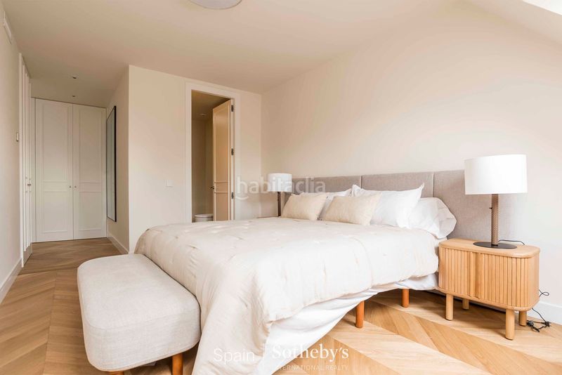 Foto cf3fcd7f-b436-4d5b-9de5-12097dcd9261. Apartament amb calefacció aparcament a Recoletos Madrid