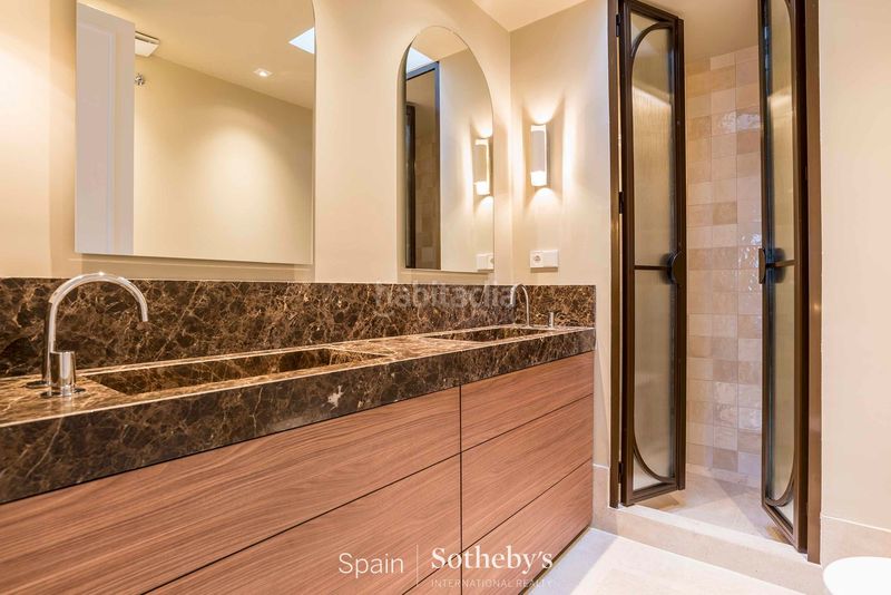 Foto ec0b973c-5706-49f4-9941-309868d198dd. Apartament amb calefacció aparcament a Recoletos Madrid