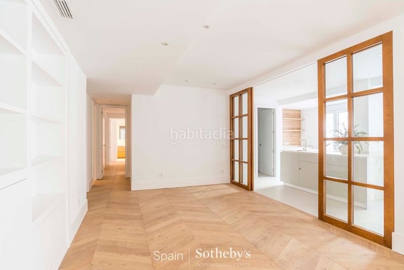 Foto 1cf4418b-9774-47f1-8390-5bff3fc60905. Apartament amb calefacció aparcament a Jerónimos Madrid