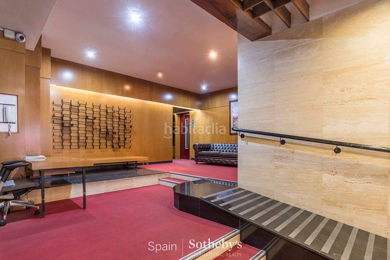 Foto 21c7f4fc-47a7-49b7-96b5-a56ef5e655e7. Apartament amb calefacció aparcament a Jerónimos Madrid