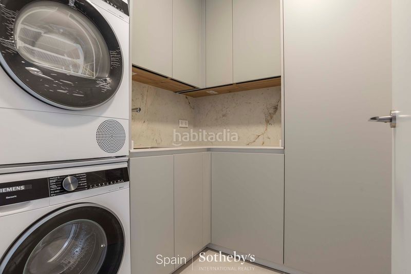 Foto 44de73d6-d21e-4042-a983-a081bdd74d2f. Apartament amb calefacció aparcament a Jerónimos Madrid