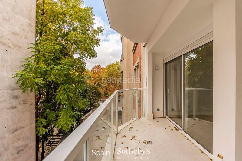 Foto 565f0b71-5852-49eb-adc4-f7bc1246bba1. Apartament amb calefacció aparcament a Jerónimos Madrid