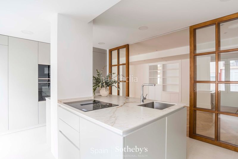 Foto 885bb4eb-53ae-454a-8c05-41a6128e811b. Apartament amb calefacció aparcament a Jerónimos Madrid
