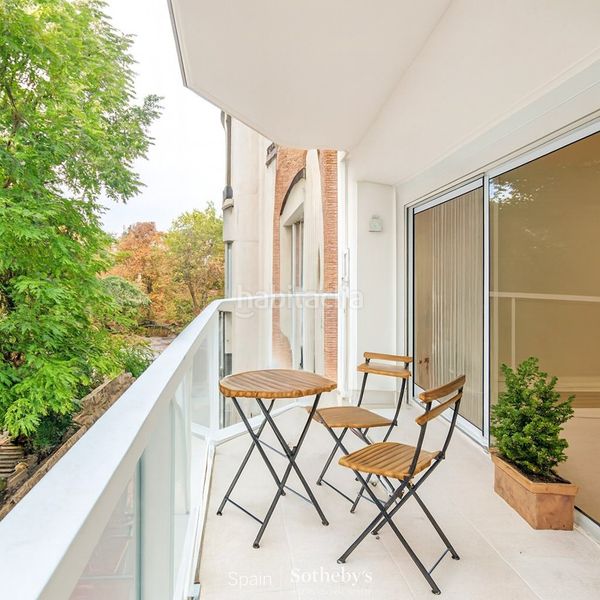 Foto fda9fde8-0a97-4cab-93a1-a419fd20fc2d. Apartament amb calefacció aparcament a Jerónimos Madrid