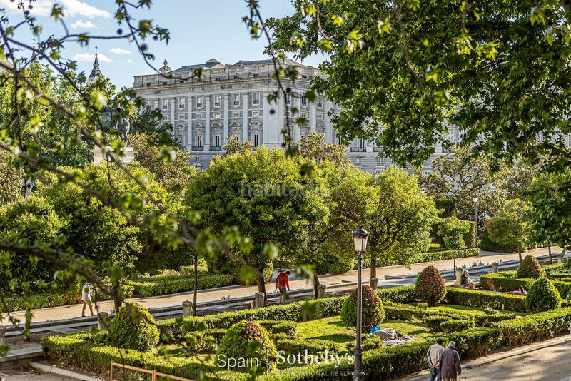 Foto b533bb98-0b2f-40e3-986a-c418e6058953. Miete appartement mit heizung in Palacio Madrid