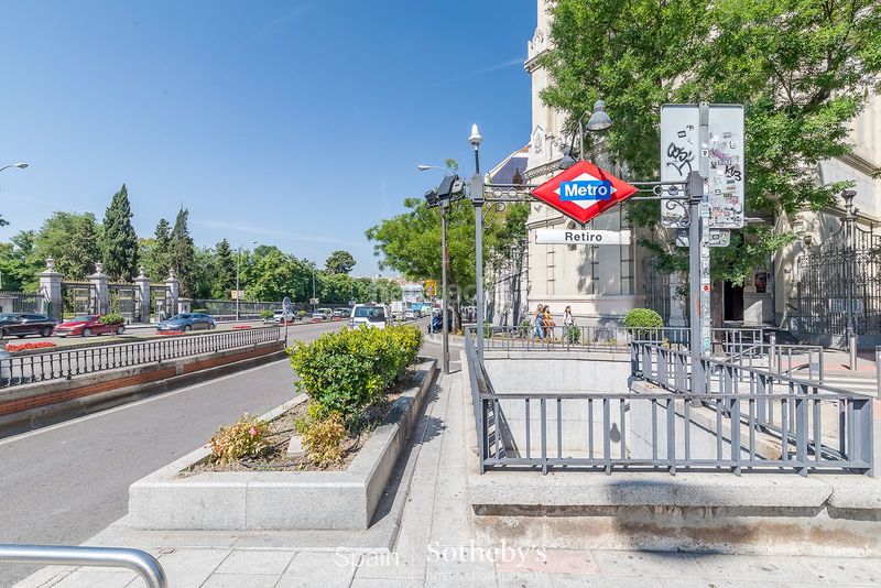 Foto b62d6436-8e0e-4a98-83c0-98e03e5d70a3. Apartament amb calefacció a Recoletos Madrid