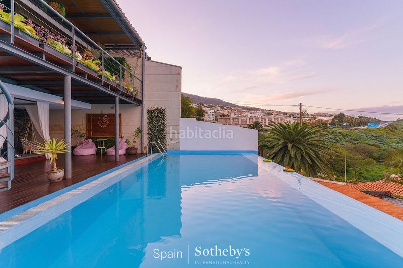 Foto 0ccf7a75-3660-4945-9370-87bbe24f140a. Casa amb calefacció aparcament piscina a Cuesta de la Villa Santa Úrsula