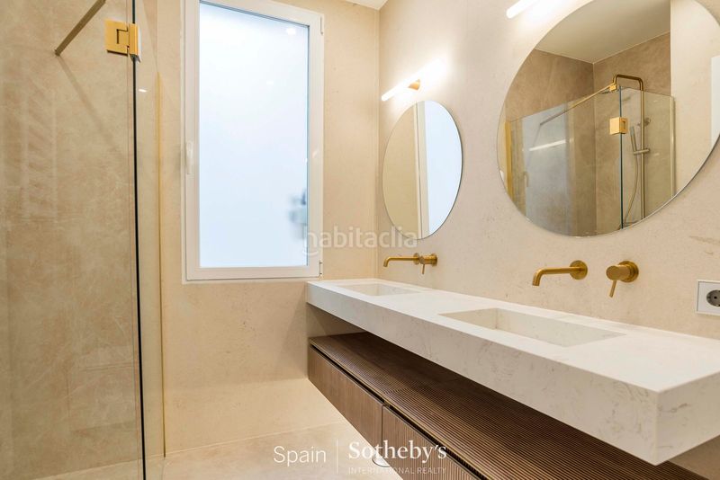 Foto 87904b44-3594-4333-b8f5-bb672f561d98. Apartament amb calefacció aparcament a Lista Madrid