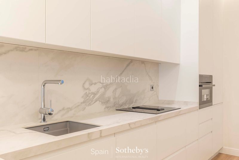 Foto cf72c3cd-8a1c-49f7-bff9-5c5f56380c9a. Apartament amb calefacció aparcament a Lista Madrid