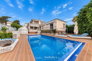 Casa  Calle mimosas. Villa con acceso directo a la playa en torrevieja.