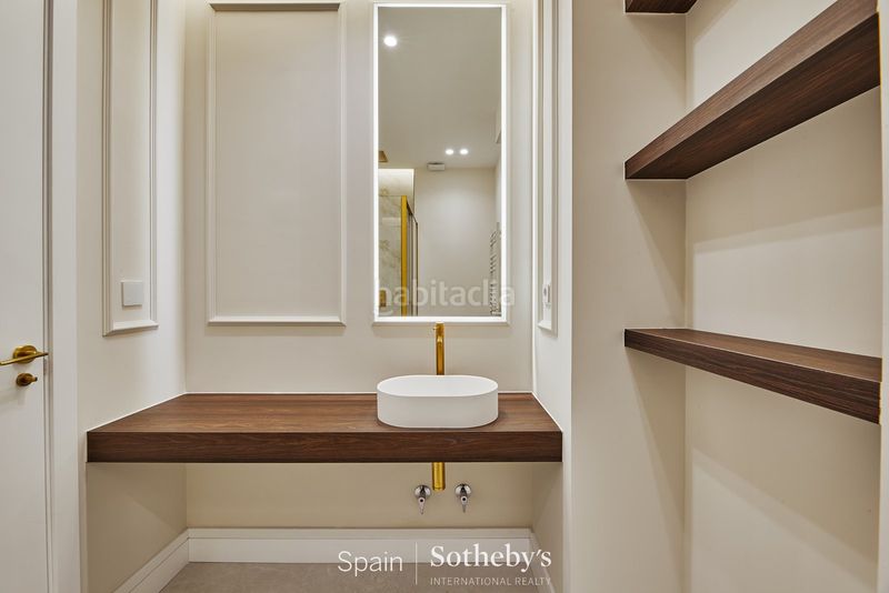 Foto ef762ad0-bd43-444a-9cdd-a9f77d947f59. Apartament a Goya Madrid