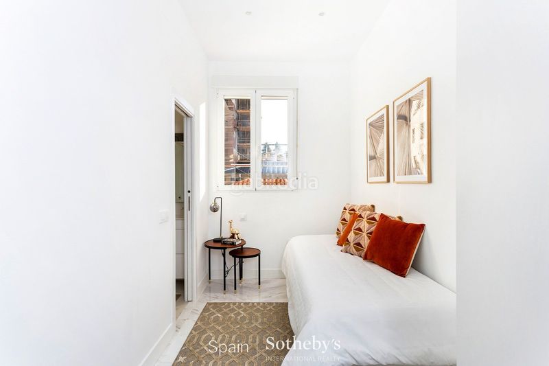 Foto 50913c2f-cc9d-4a1f-9ed1-df6969a54981. Apartament amb calefacció a Argüelles Madrid