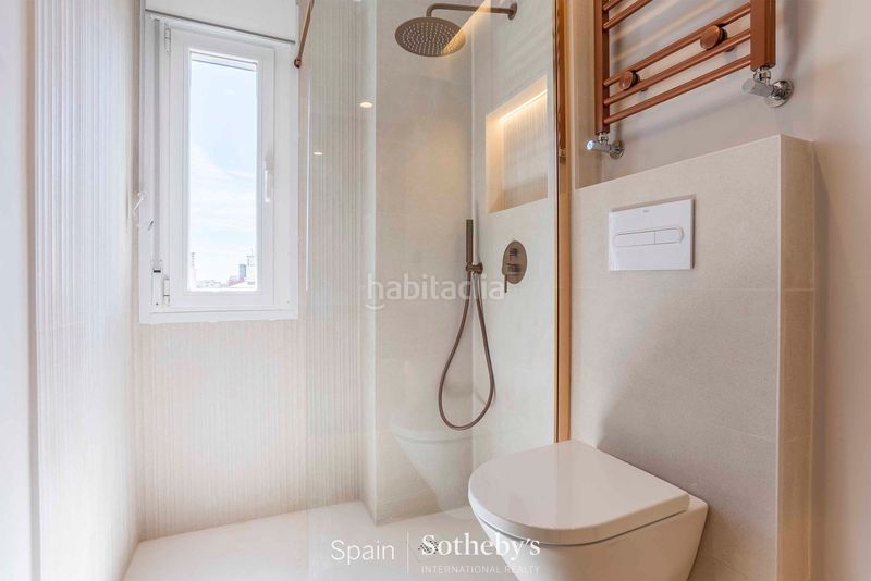 Foto daae87a3-3645-438b-abf3-92ae7e72b9ed. Apartament amb calefacció piscina a Lista Madrid