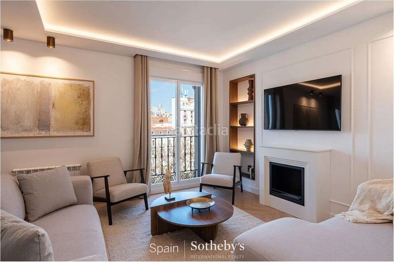 Foto 6f474f0f-11f6-440e-b46f-f31b008c3aff. Apartament amb calefacció a Cortes-Huertas Madrid