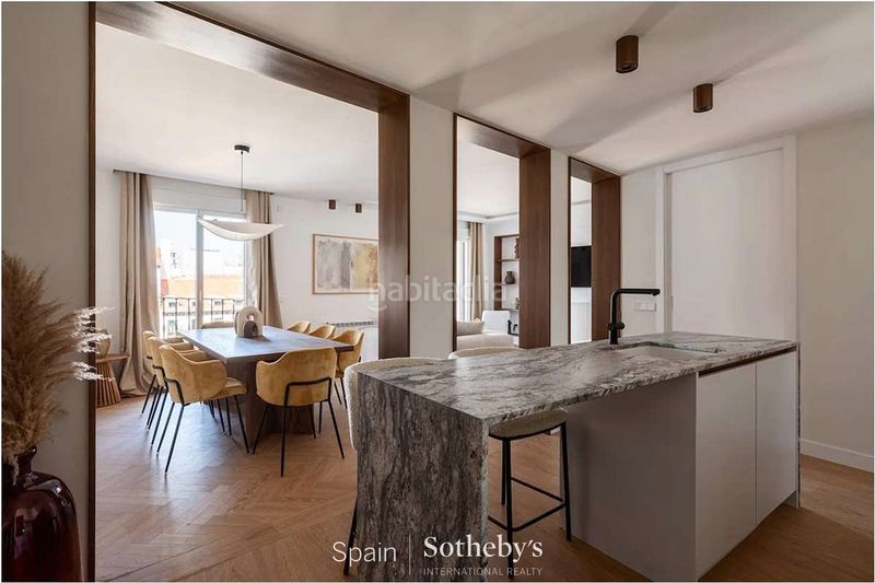 Foto ae911dd8-2c84-4e44-949c-7ad71ec17bec. Apartament amb calefacció a Cortes-Huertas Madrid