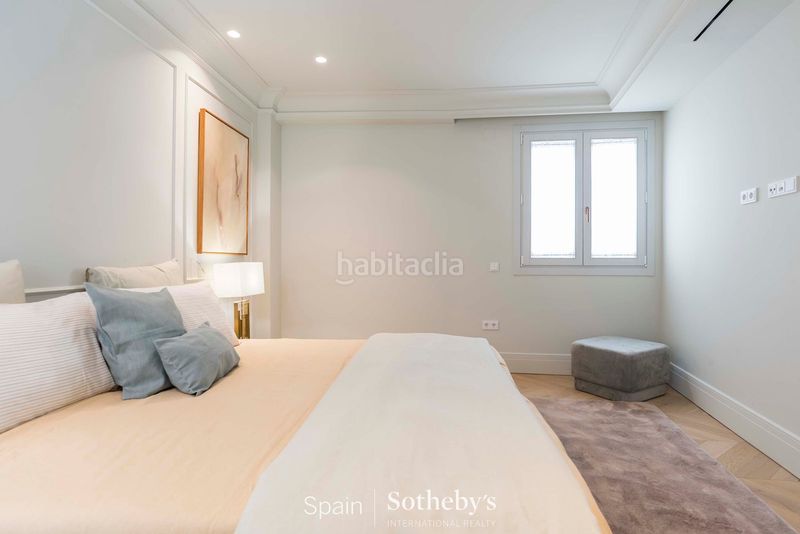 Foto 049ce7d9-798a-4fa7-b9e9-594cc269b697. Apartament amb calefacció piscina a Cortes-Huertas Madrid