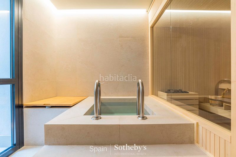 Foto 2b9ccb44-7f03-481f-b1f9-b025d7e116e1. Apartament amb calefacció piscina a Cortes-Huertas Madrid