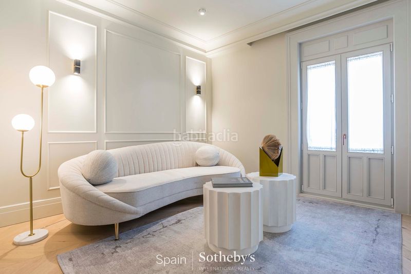 Foto 3bf8875c-8828-4485-83bd-7557dbea13ec. Apartament amb calefacció piscina a Cortes-Huertas Madrid