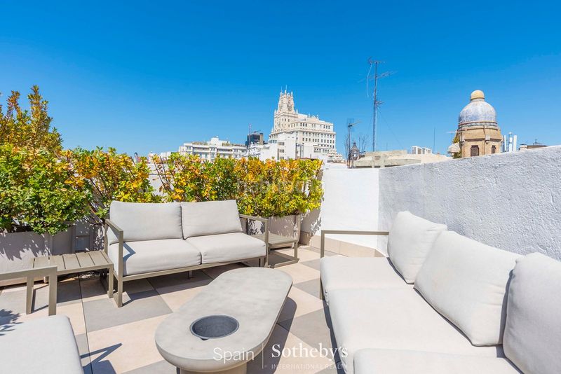 Foto 5a606990-ab52-49b0-8f45-3abbabdb31b5. Apartament amb calefacció piscina a Cortes-Huertas Madrid