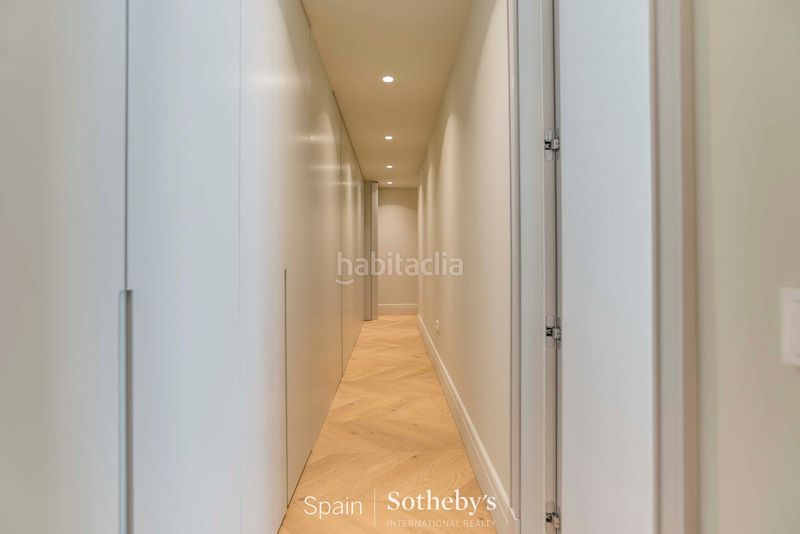 Foto 9453da45-1909-4ce1-9854-19bb91a80d7c. Apartament amb calefacció piscina a Cortes-Huertas Madrid