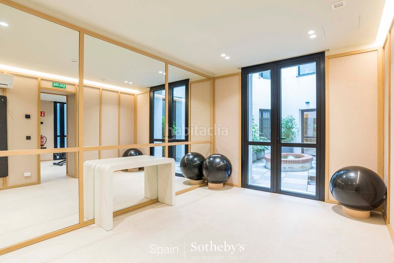 Foto b95bcaf4-0a45-451a-bc85-f6dbfc3593d1. Apartament amb calefacció piscina a Cortes-Huertas Madrid